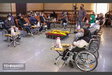 دیدار صمیمی شهروندان دارای معلولیت منطقه 5 با سیدمحمد آقامیری عضو شورا و احسان شریفی شهردار منطقه 5