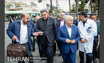 آیین کاشت درخت در بیمارستان شریعتی توسط شهردار تهران 21