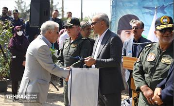 رونمایی از تندیس سرلشکر خلبان شهید بابایی 18