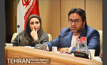 نشست هم اندیشی با مدیران روابط عمومی مناطق 22 گانه 35