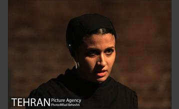 نمایش کلفت ها‎ 5