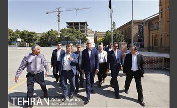 بازدید شهردار تهران از دبیرستان البرز 4