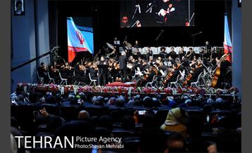 شب موسیقی انقلاب در منطقه گردشگری عباس آباد 38