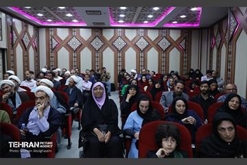 دیدار معاون مالی و اقتصاد شهری شهرداری تهران با نخبگان و فرهیختگان منطقه 19 20