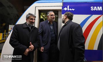 بازدید از تست گرم خط ۷ مترو 22