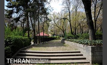 بوستان نیاوران 24