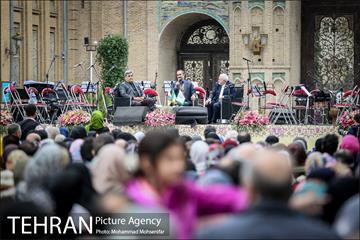 حضور شهردار تهران در جشن نوروزی میدان مشق 24