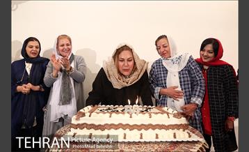 جشن تولد مهرانه مهین ترابی‎ 1