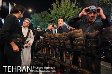 مشعل‌گردانی در دولت آباد تهران 14