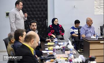 ملاقات معاون مالی و اقتصاد شهری با نخبگان، فرهنگیان و ورزشکاران منطقه 12 26