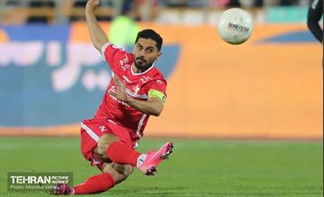 دیدار تیم های فوتبال پرسپولیس تهران و صنعت نفت آبادان 15