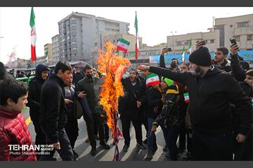 راهپیمایی ۲۲ بهمن در تهران -۲ 9