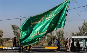 پیاده‌روی زائرین اربعین حسینی در مسیر نجف به کربلا 7