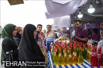 آیین گلاب­گیری «زیارت گل» 6