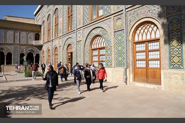 نمایشگاه «رخ دوست»تور تهرانگردی وابستگان نظامی سفارتخانه‌های خارجی مقیم تهران 32