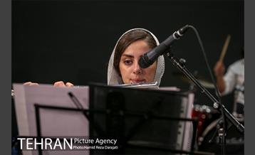 تمرین کنسرت آنلاین نغمه های تهران در برج میلاد 9