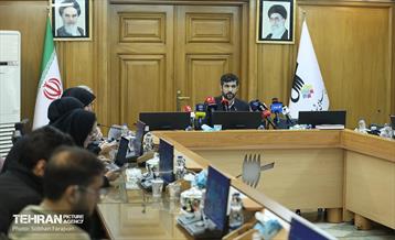 نشست خبری رئیس کمیسیون برنامه و بودجه شورای اسلامی شهر تهران 10