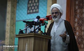 اولین همایش مسجد برقرار در حرم امام(ره) 22