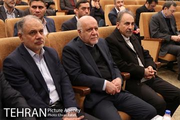 امضای تفاهم نامه همکاری توسعه حمل و نقل ریلی بین وزارت نفت و شهرداری تهران 4