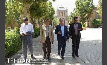 بازدید اعضا شورای شهر از محوطه سردرب باغ ملی و میدان مشق 15