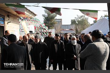 مراسم تشییع مرحوم محمدهادی چمران برادر مهدی چمران 44