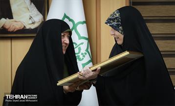 دیدار شهردار تهران با جمعی از زندانیان انقلابی سال ۵۷ 2