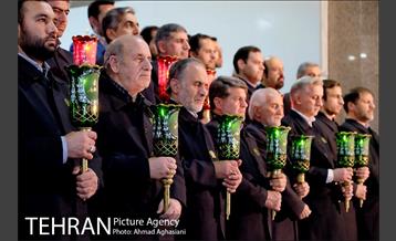 رونمایی از پرچم حرم حضرت عبدالعظیم (ع) در برج میلاد 15