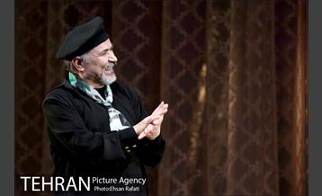 نمایش باغ آلبالو 34