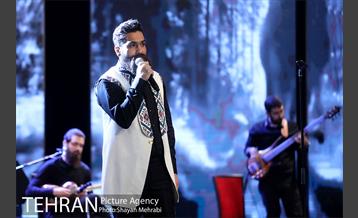 کنسرت آنلاین علی زند وکیلی 30