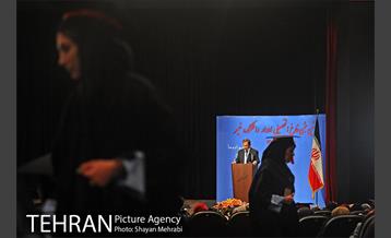 نخستین جشن فارغ التحصیلی ادوار دانشکده خبر 44