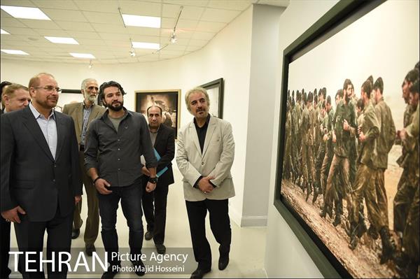 دیدار شهردار تهران با هنرمندان و رونمایی از قرآن خطی 4