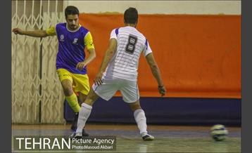 دیدار دوستانه تیم پردیس(کارتن خوابها) و مسئولان سازمان ورزشی شهرداری 13