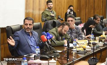 بازدید اصحاب رسانه از مراکز بازسازی ناوگان اتوبوسرانی 22