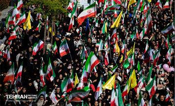اجتماع «دختران جان‌فدای ایران»