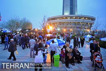 برج میلاد تهران در ایام نوروز 37