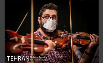 تمرین کنسرت آنلاین نغمه های تهران در برج میلاد 18