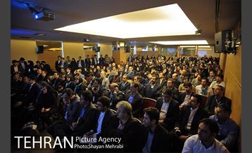 پنل اینترنت اشیا با حضور مهندس فرجود در هفتمین همایش سالانه بانکداری الکترونیک و نظام های پرداخت 12