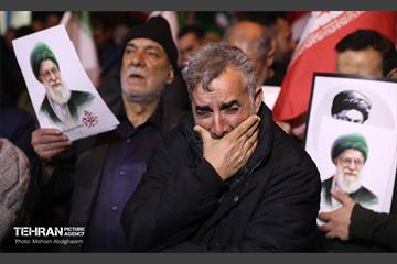 عزاداری هفتمین روز شهادت رهبر انقلاب در میدان بریانک 12