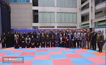 نشست صمیمانه شهردار تهران با قهرمانان، پیشکسوتان و مدیران ورزشی کشور 1