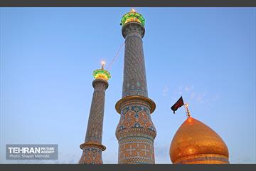 اهتزاز پرچم حرم سیدالشهدا(ع) بر فراز گنبد حرم عبدالعظیم حسنی(ع) 11