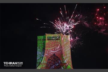 نورافشانی جشن پیروزی انقلاب اسلامی در میدان آزادی 6