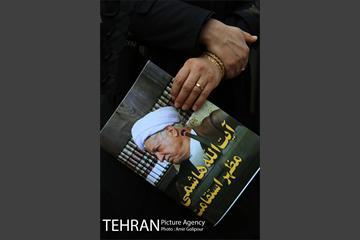 حضور مردم در حرم مطهر امام (ره) برای تشییع پیکر آیت الله هاشمی رفسنجانی 16