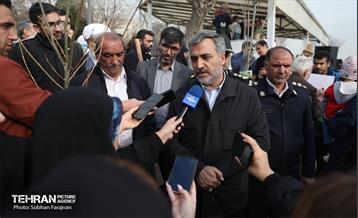 آئین غرس درخت به پاسداشت شهدای منطقه ۵ 4