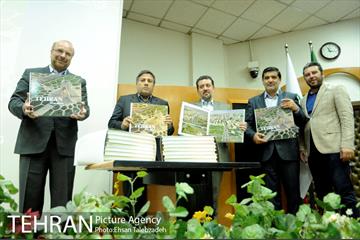 آیین رونمایی از کتاب "تهران از بالا" با حضور شهردار تهران 13