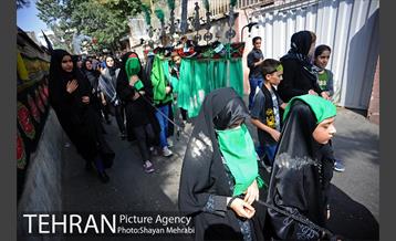 حرکت نمادین کاروان اُسرای کربلا در ده ونک 38