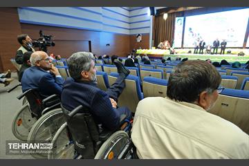 آئین تکریم و تجلیل از جانبازان سرافراز ۸ سال دفاع‌ مقدس 18