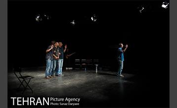 نمایش بهمن کوچیک 16