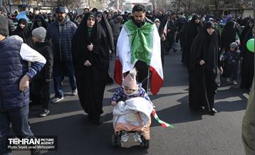 راهپیمایی یوم الله 22 بهمن 1