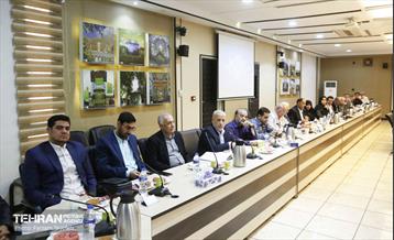 حضور عضو شورای شهر در منطقه ۵ 6