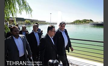 افتتاح دریاچه باغ هنر اراضی عباس آباد با حضور شهردار تهران 3